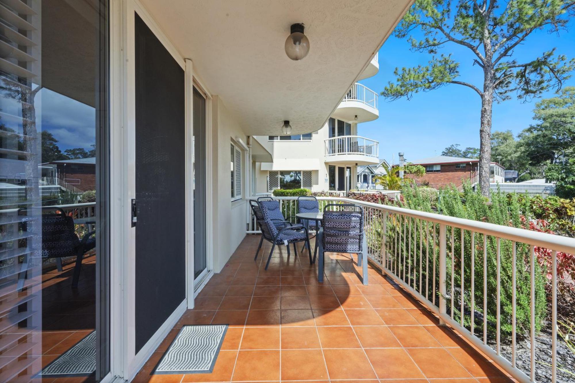 Charlton On The Esplanade Aparthotel Hervey Bay Exterior foto